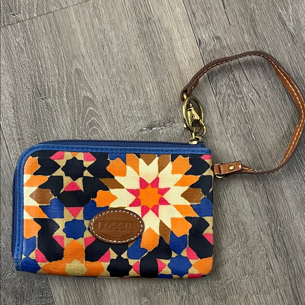 Fossil Geometric Multicolor Wristlet